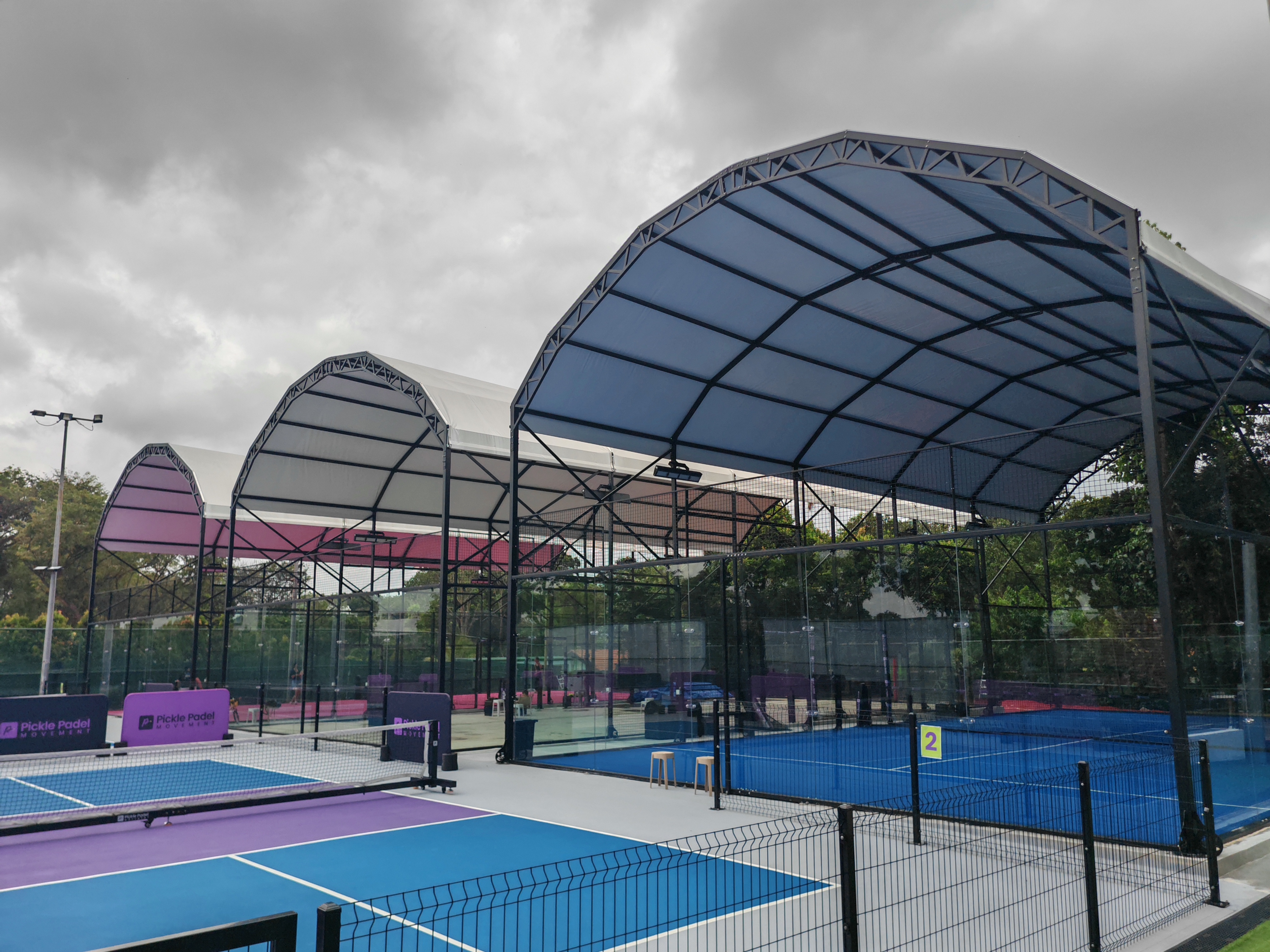 New steel structure with aluminum alloy slot system for canopy design